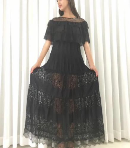 שמלה תחרה מקסי מגיעה במידה S